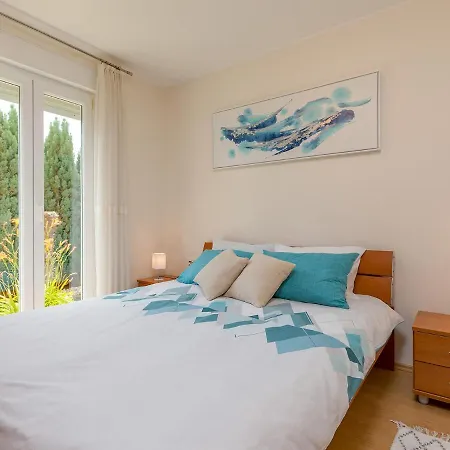 Appartement Andrea Green Oasis *