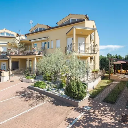 Apartment Andrea Green Oasis Rosini